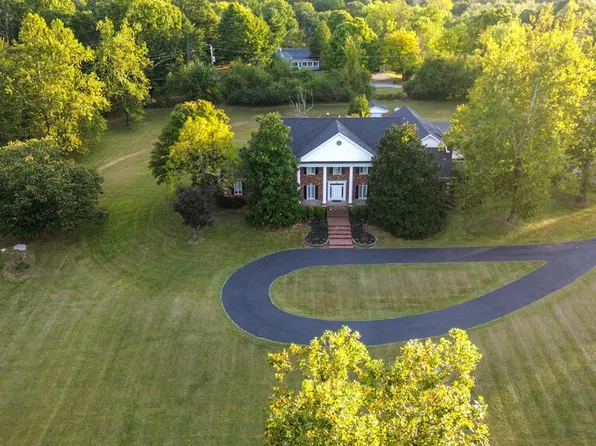 110 Shamrock Dr, Madisonville, KY 42431