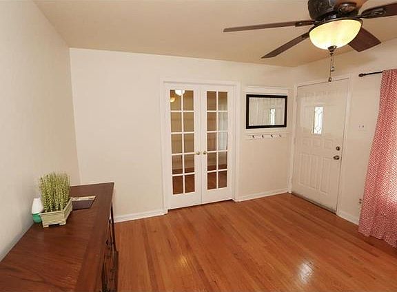 4th image of 115 Saint Anthony Ln