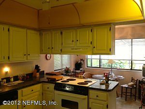 3rd image of 550 Palmera Dr