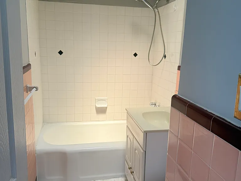 4301 Chippendale Ave — Photo 8