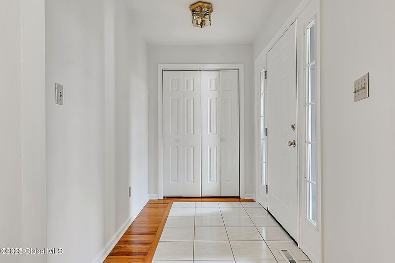 5th image of 138 Valley View Boulevard