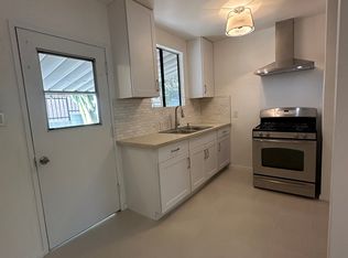 10114 Samoa Ave #C, Tujunga, CA 91042