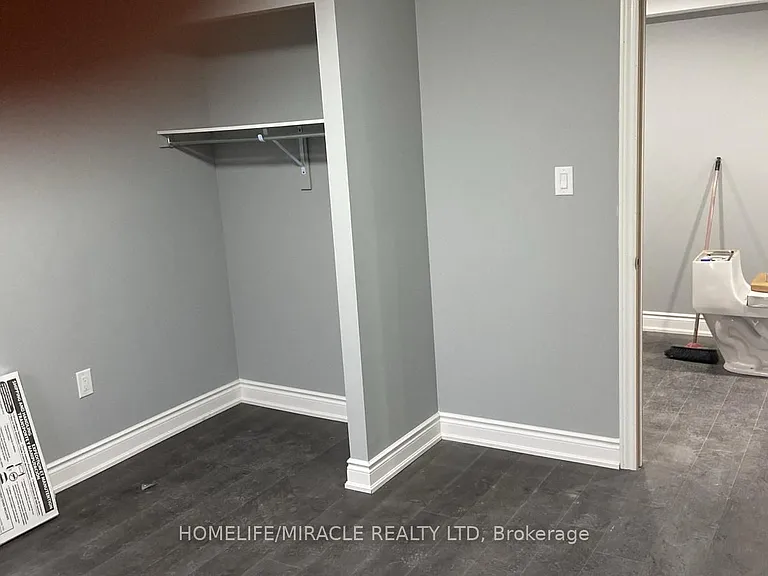 25 Thornridge Cres #BASEMENT — Photo 9