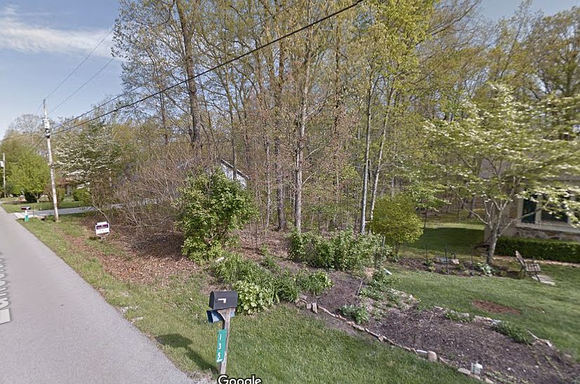 1st image of 136 Lakeside Dr