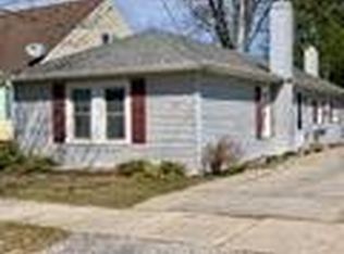 621 Hart St, Essexville, MI