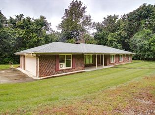 10000 Wondell Woods Dr, Belleville, IL 62223