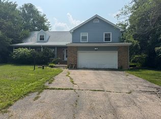 421 E Wise Rd, Schaumburg, IL 60193