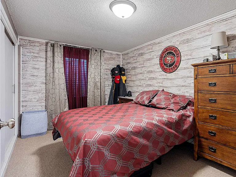 3029 Saratoga Dr — Photo 10