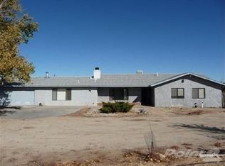 9529 Lebec Rd, Phelan, CA 92371