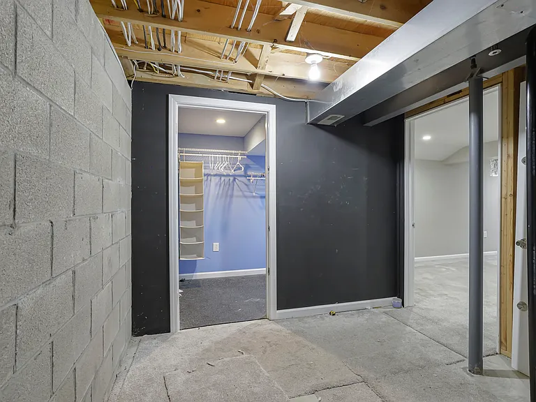 4392 Greensbury Dr — Photo 61