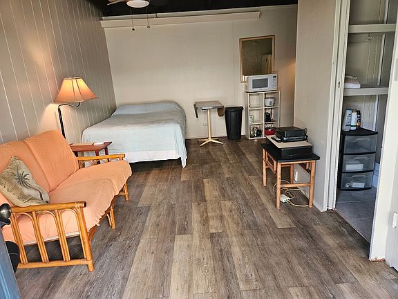 4th image of 234 Ohua Ave APT 221