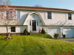 5 Jolly Ln, Westerly, RI 02891