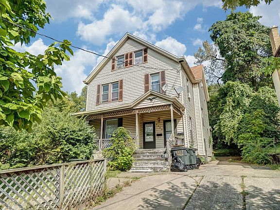 3rd image of 2322 Highland Ave