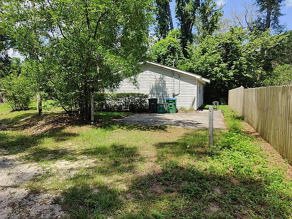 5th image of 15 Catawba Trl