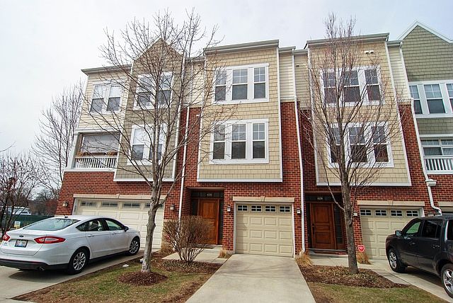 1st image of 626 Grove Ln #626