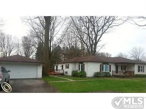 33971 Kirby St photo 1