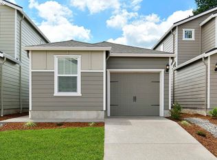 908 S View Dr, Molalla, OR 97038