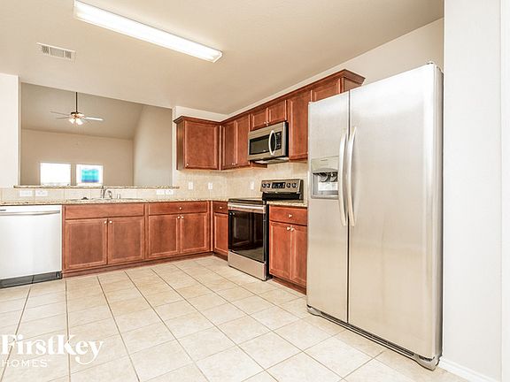 5th image of 2429 Hankinson Ln