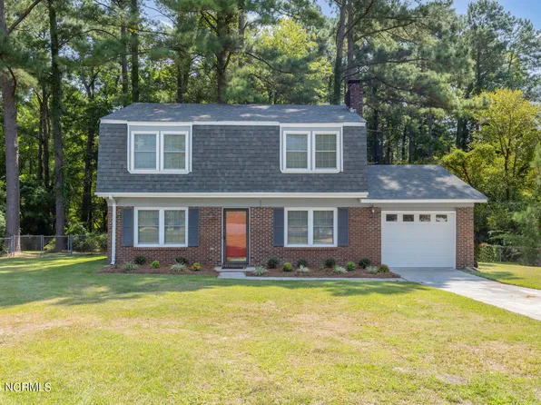 210 E Willowood Lane, Jacksonville, NC 28546