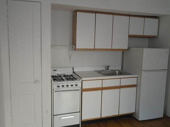 2nd image of 22375 N Bissell St #2S