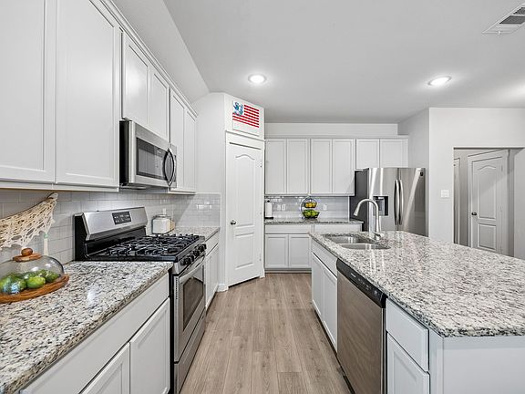 5th image of 4261 Bullock Ln