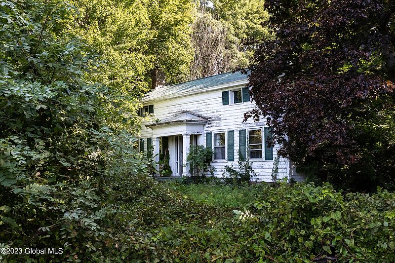 3rd image of 21 Taylor Drive