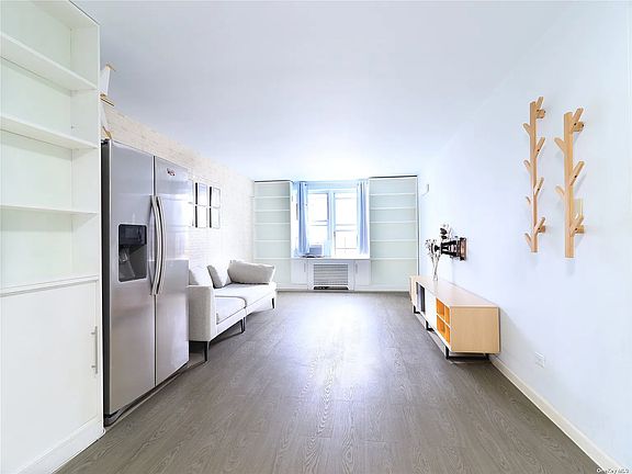 5th image of 83-37 Saint James Ave APT 2F