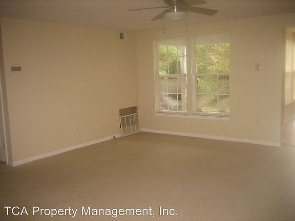 3rd image of 1002 Jessicas Ct Unit 8