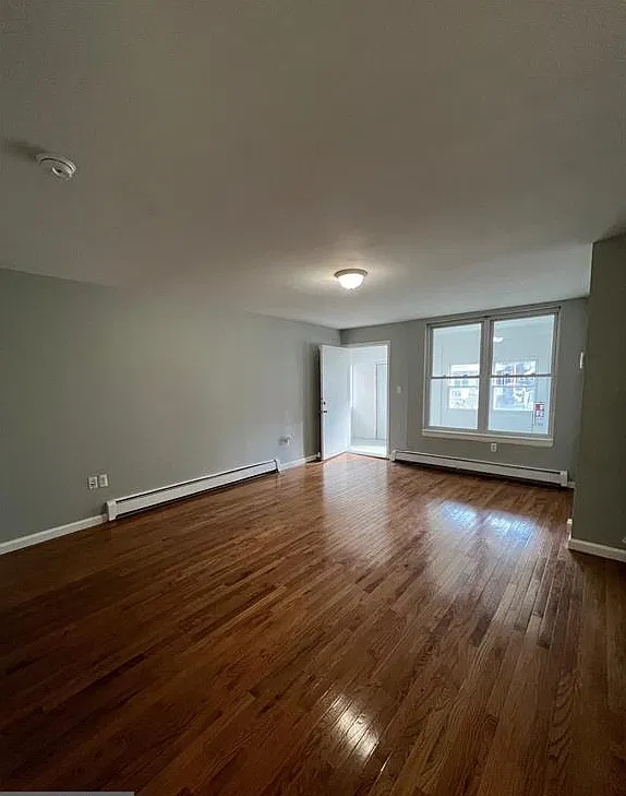 822 Wynnewood Rd — Photo 3