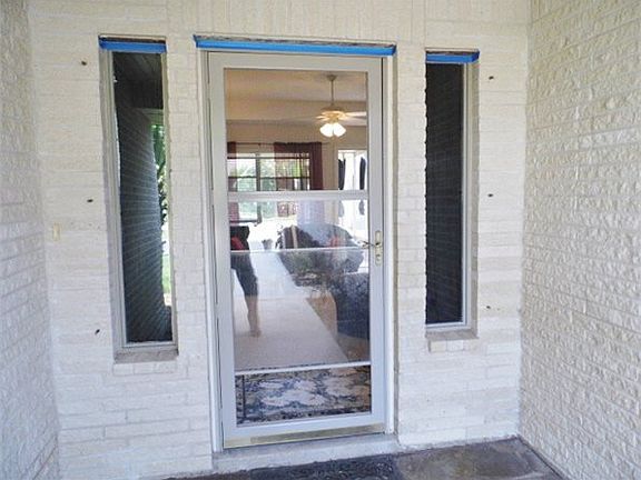 2nd image of 9 Pinehurst Dr