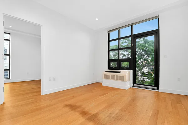 Rented by Compass | media 13