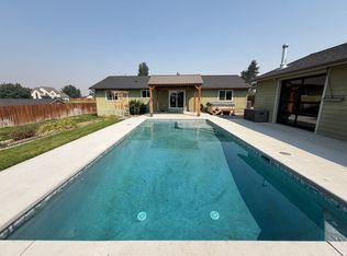 3270 1st St SE, East Wenatchee, WA 98802