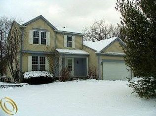 326 Arlington Dr, Rochester Hills, MI 48307