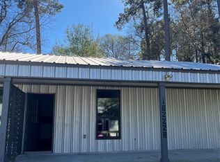 18222 Bonnie Alice Dr #B, Montgomery, TX 77316