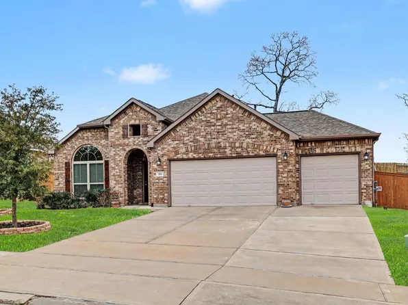 320 Red Maple Ln, Conroe, TX 77304