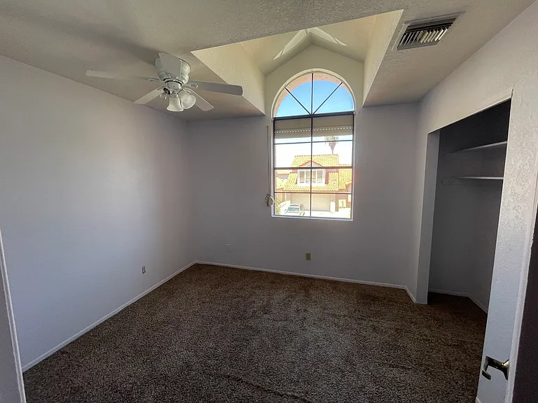 4685 W Lessing Ln — Photo 8