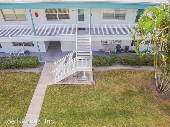 3rd image of 5267 81st St N APT 20