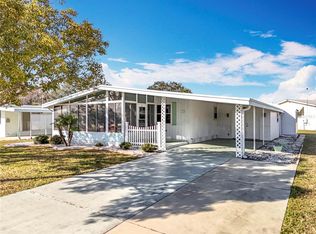 1026 Capella Dr, Tavares, FL 32778