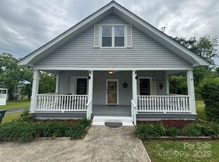 103 Duke St, Great Falls, SC 29055