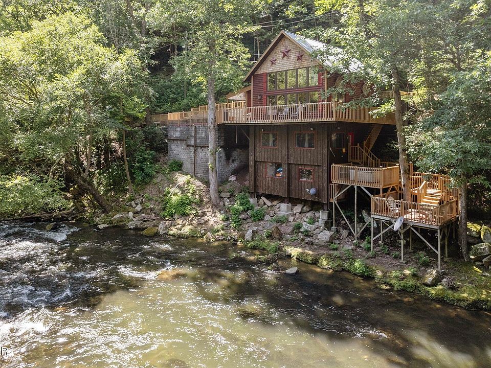 1st image of 2697 Brandy Way