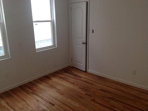 5th image of 84 Scribner Ave