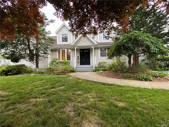 2nd image of 2 Tommy Thurber Ln