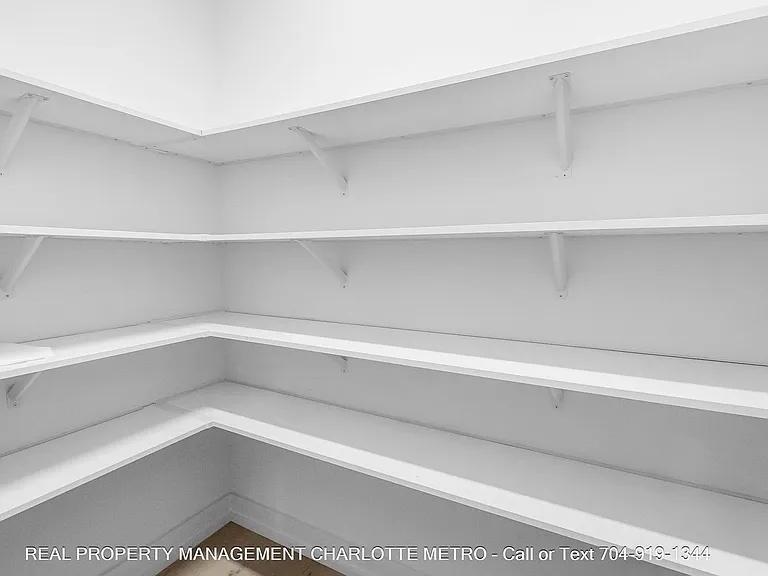 1609 Parkwood Ave — Photo 52
