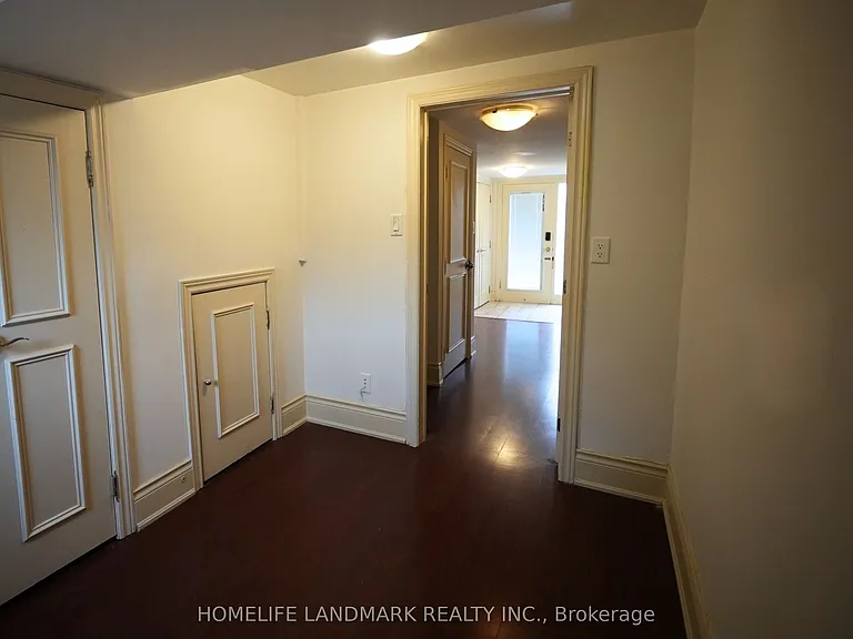138 Newton Dr — Photo 36