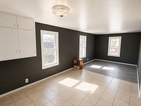 5th image of 3308 Stevens Ave #2