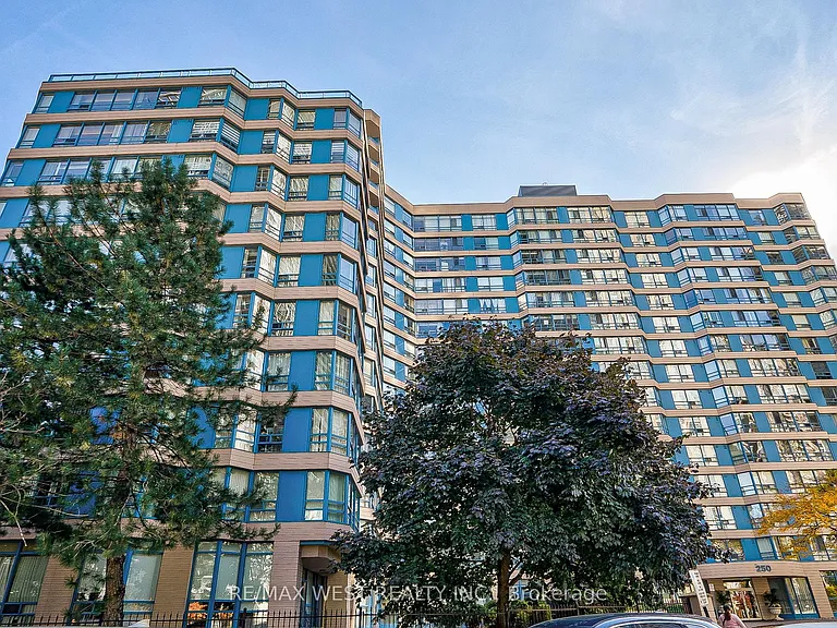 250 Webb Dr #503 — Photo 2