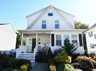 38 Bow St, Cranston, RI 02905