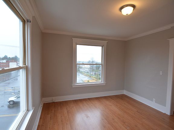 2nd image of 1002 Earnest S Brazill St #12