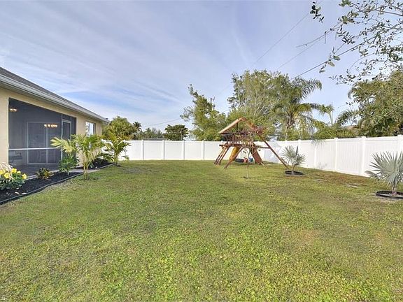2nd image of 2919 SW 2nd Ct