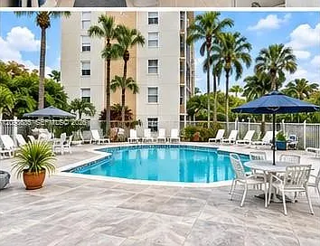 River Shores Condo — Photo 2